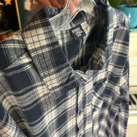 Navy and White Plaid Flannel Casual Button-Down Shirt - Picture 10 of 16